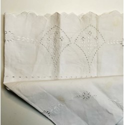 Vintage Table Linens